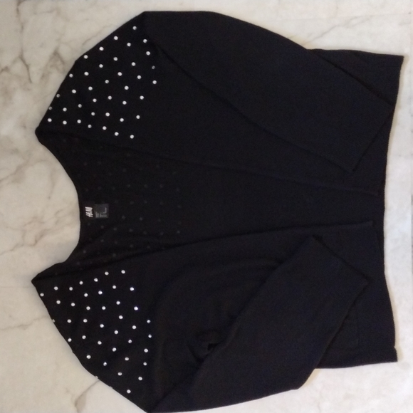H&M Sweaters - H&M sweater.
